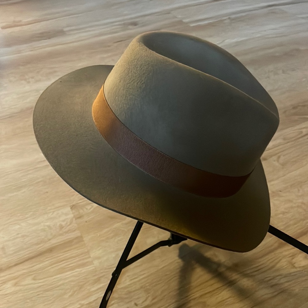 Mens LG Outback Trading Company Wool Tassy Crusher all wool hat.